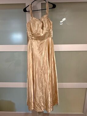 Elegant Gold/Champagne Satin Evening Dress with Padded Bodice and corset back
